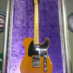 Squier Affinity Series Telecaster With Fender Bag