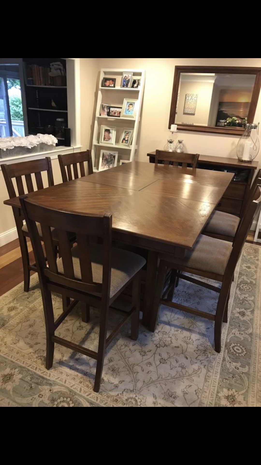 Dining room set