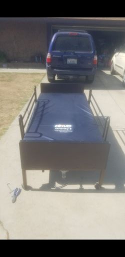 Hospital bed electric