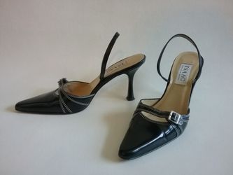 Genuine leather black pumps size 6
