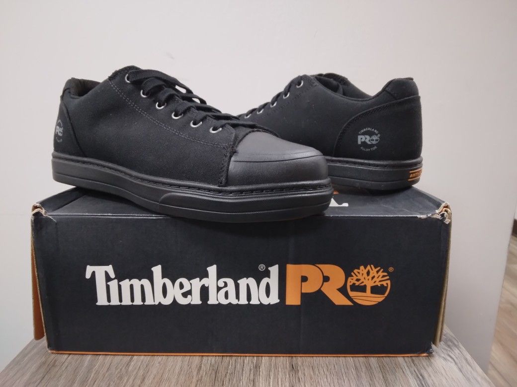 BRAND NEW never worn Timberland Pro safetyl toe shoes