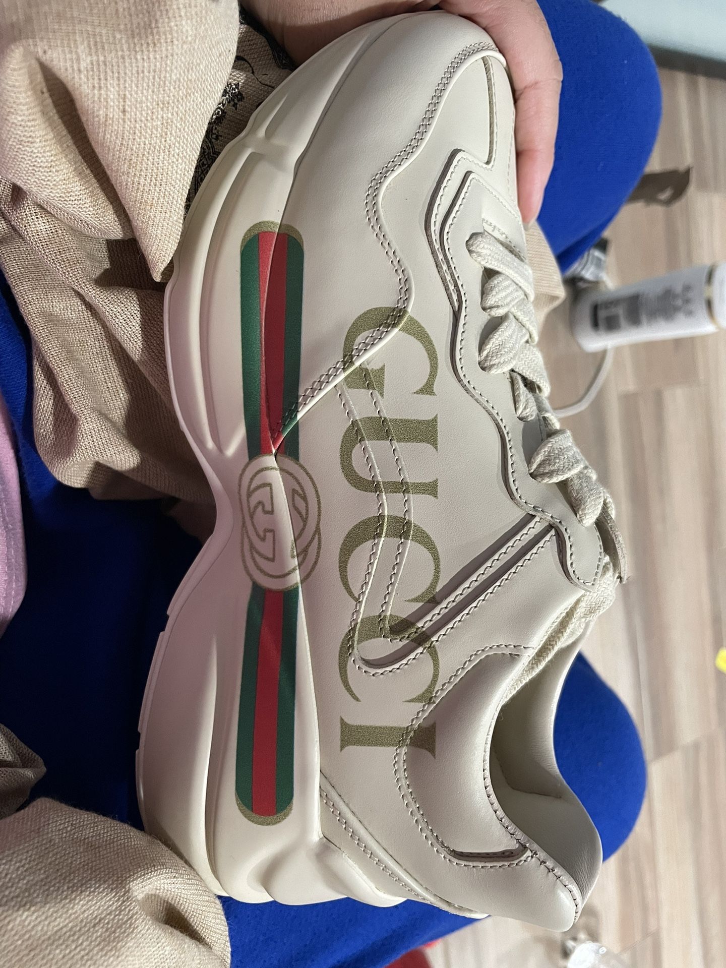 BRAND NEW WOMEN SIZE 5 sneakers,All Products : American Fashion Style Bags On Sale