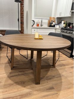 Dining Table & Chairs
