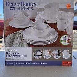 16 Piece Porcelain Dinnerware Set