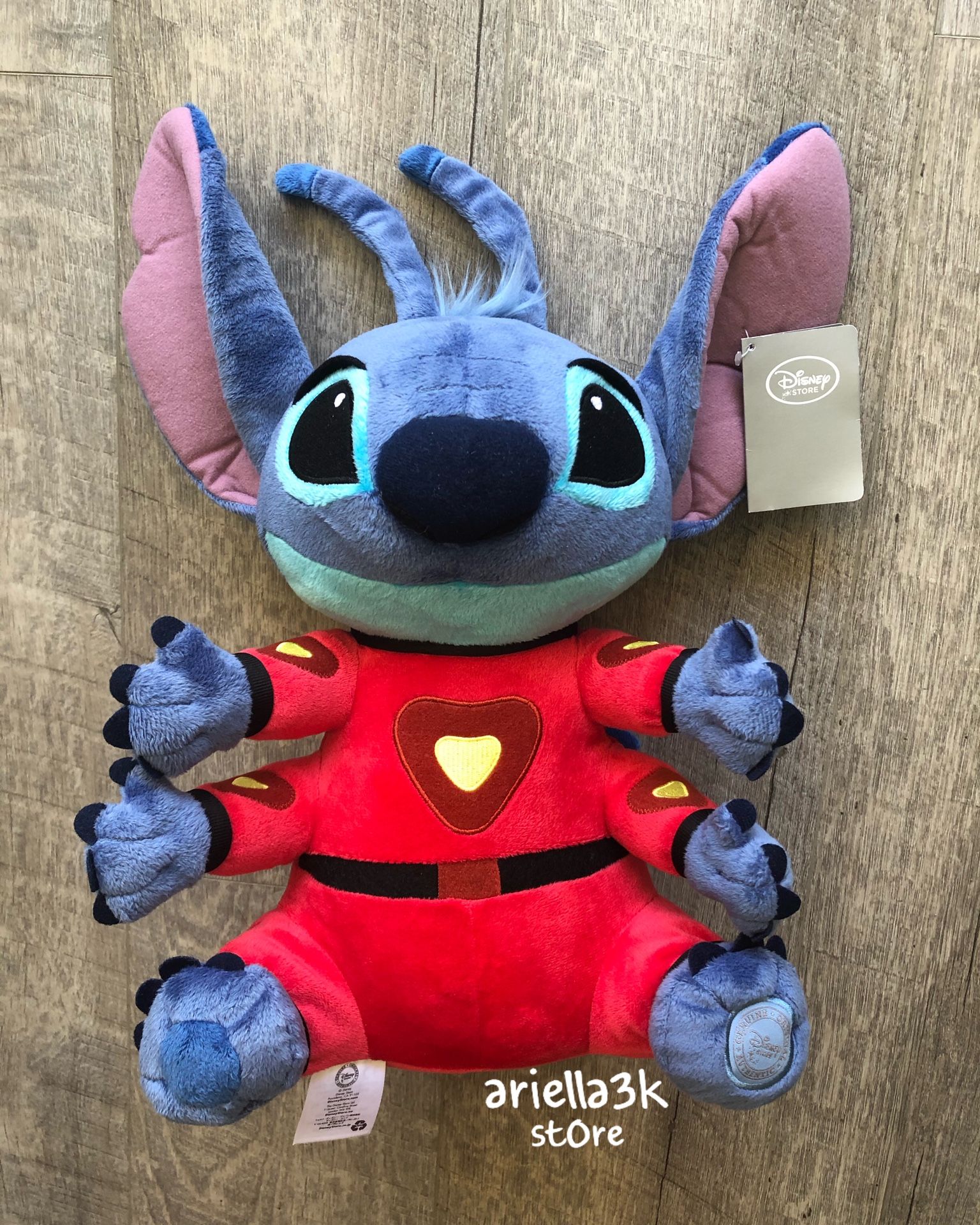 NEW! With tag!!! Disney Store Stitch Plush Alien 16" Red Space Suit Jumbo 6 Arms.