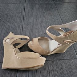 MICHAEL KORS SUEDE WEDGE PLATFORM SANDALS 