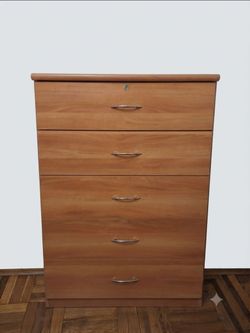 5-Drawer Wooden Chest of Drawers