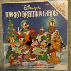 Vintage 1979/1980 Disney's Merry Christmas Carols/Christmas Favorites children's book