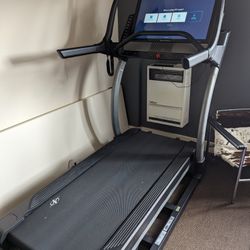 NordicTrack Treadmill for Sale in Petaluma CA OfferUp