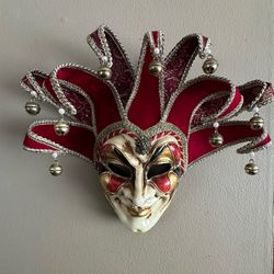 Handcrafted in Venice: Authentic Palma D’Oro Jester Mask