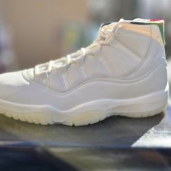 AIR JORDAN 11 RETRO