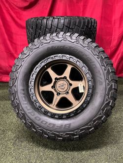 17x9.0 Lock Off Road 6x139.7 Chevy Silverado 6 Lug 17 Inch Wheels