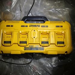 DeWalt 4 Slot Charge All
