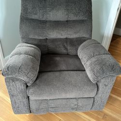 Comfortable Recliner & Rocker Chair