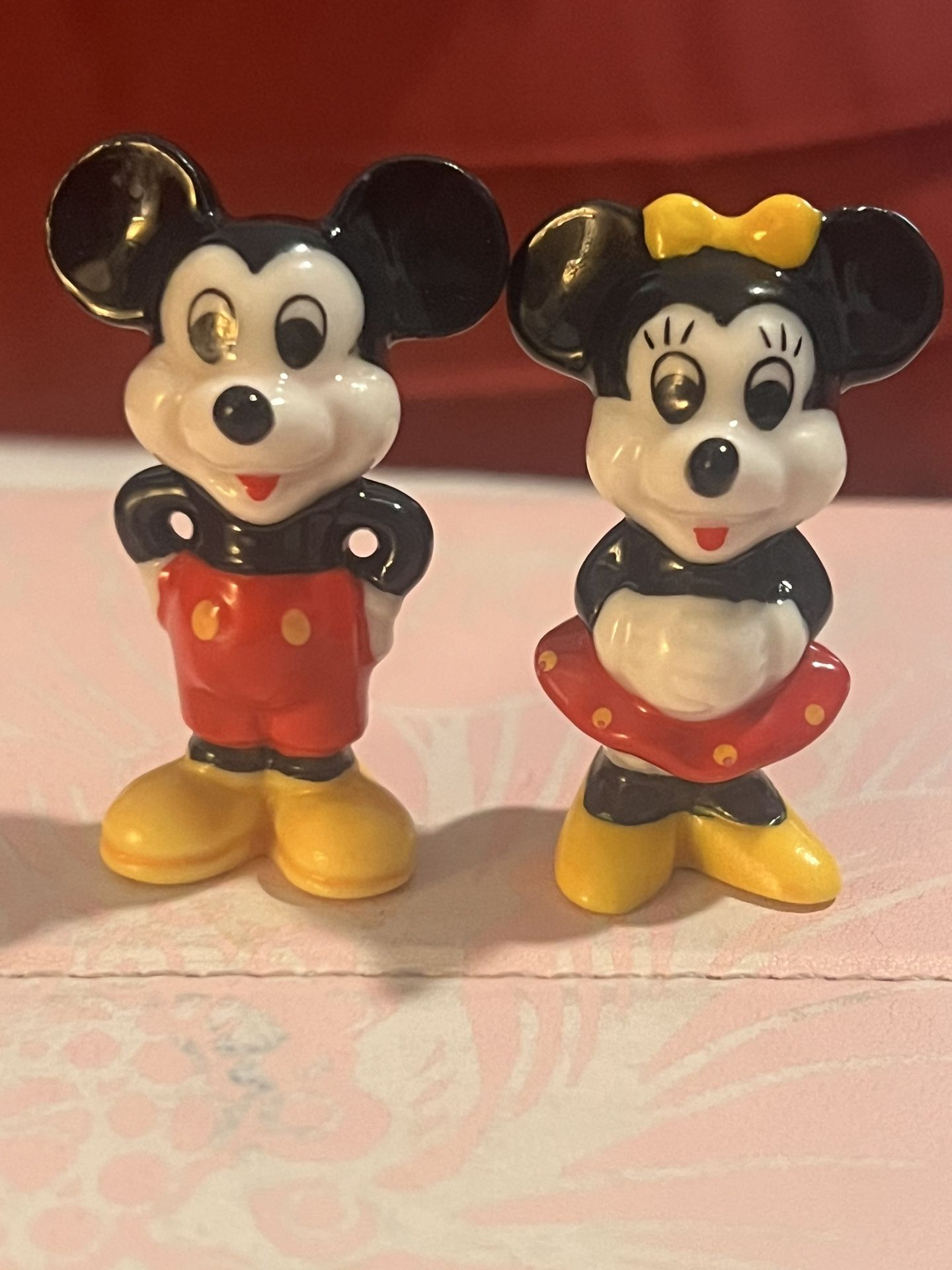 Vintage Disney Mickey and Minnie figures made in Taiwan in great condition!
