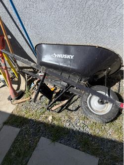 Husky wheel barrel-pick up at Lemon Grove