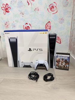 Sony Playstation 5 Disc Version - 825GB  , Bonus 1 Game ( Used Very New )