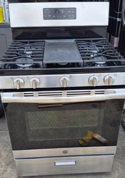GE Gas Stove