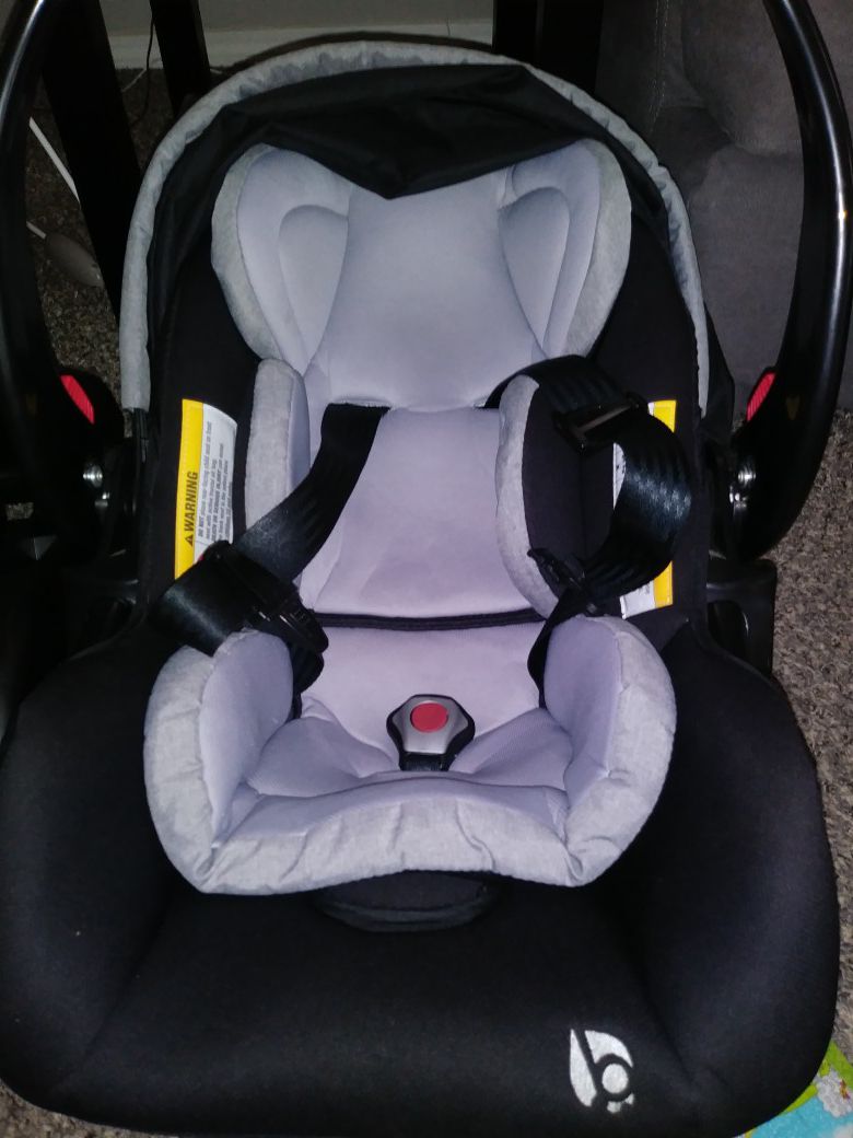 Baby Trend infant car seat/carrier