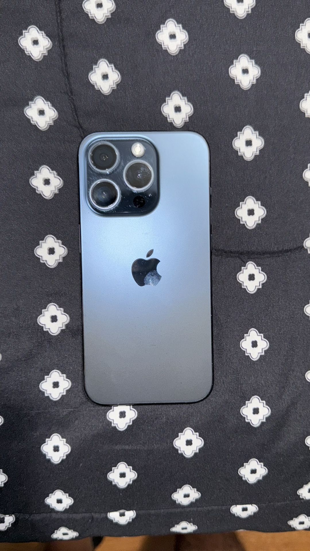 IPHONE 15 Pro Used