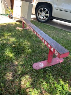 Element skate rail