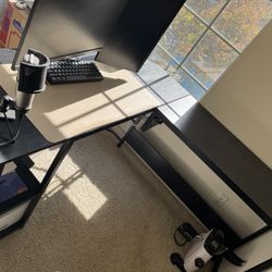 Corner desk standing desk 