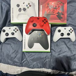 Xbox One Controllers 