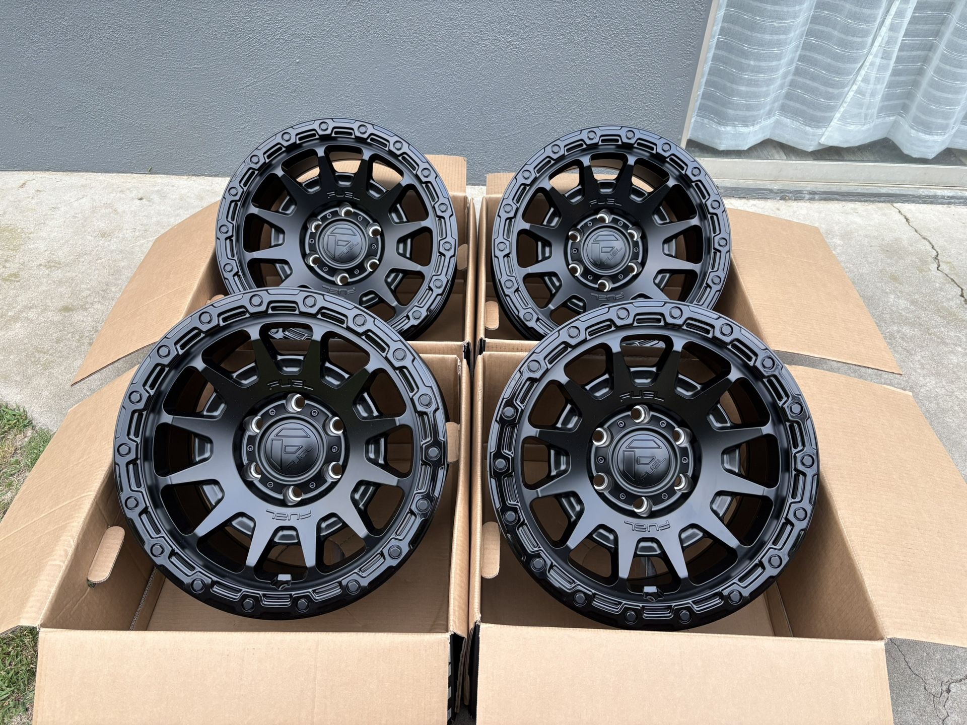 17” INCH FUEL FORTRESS FC884 MATTE GLOSSY BLACK FINISH OFF ROAD BEADLOCK STYLE WHEELS/RIMS