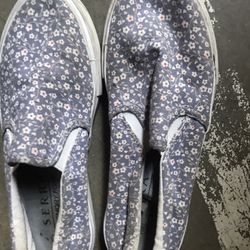 Women Shoe Size 8
