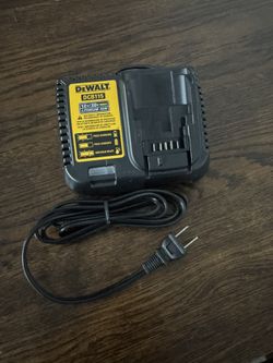 DEWALT 12V to 20V Lithium-Ion Battery Charger