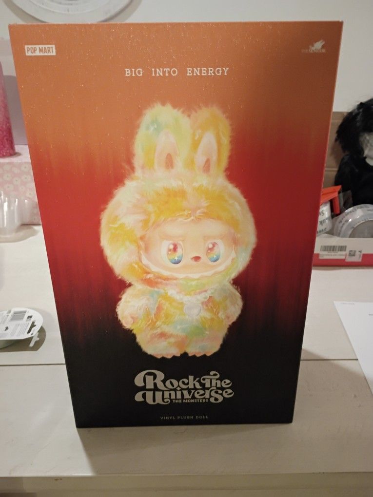 ROCK THE UNIVERSE LABUBU