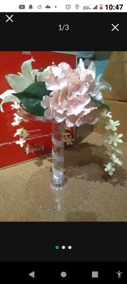 Muy bonitos arreglo floral