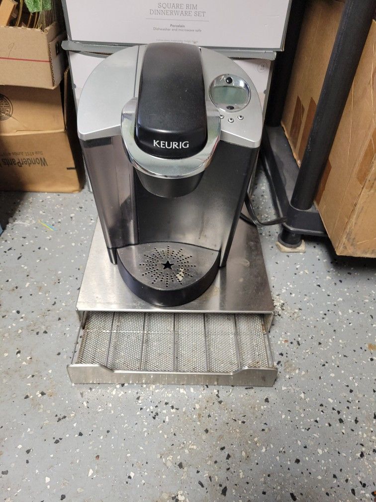 Cafetera Keurig Y Organizador De Cafe