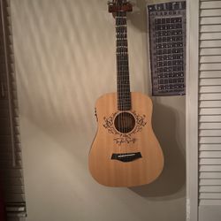 Taylor Swift Mini Guitar