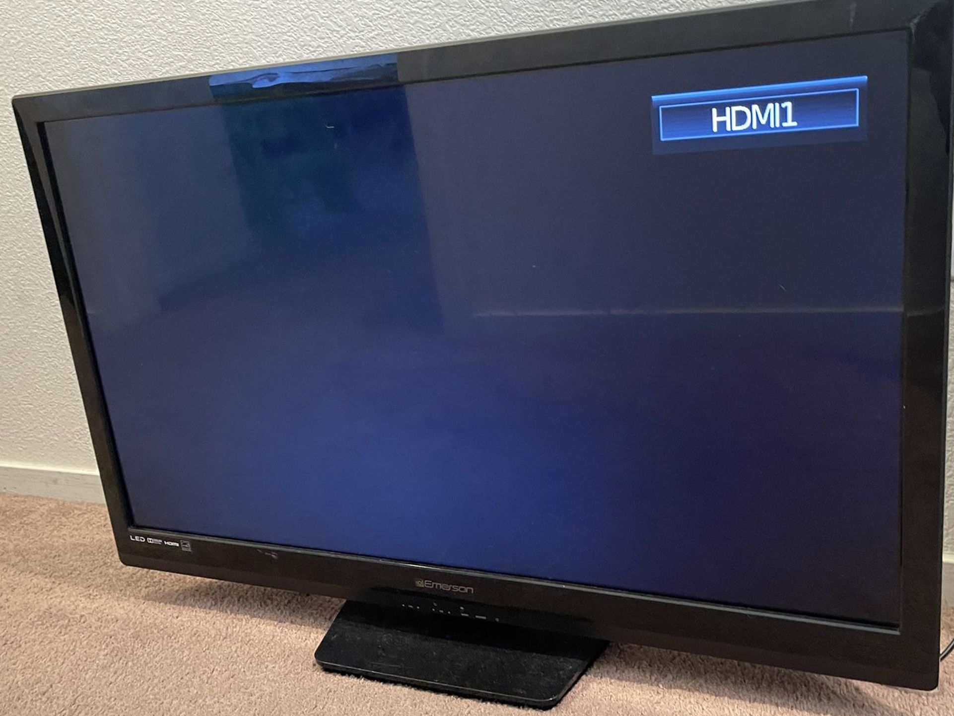 EMERSON TV FOR SALE