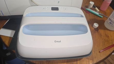 Cricut EasyPress 2 for sale!