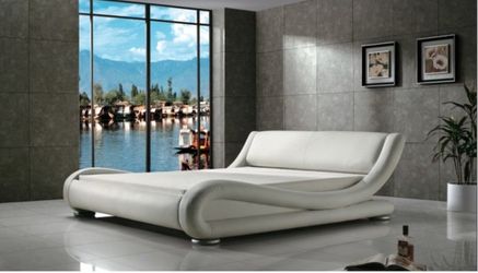 Modern White Leather Platform Bed, Queen, White