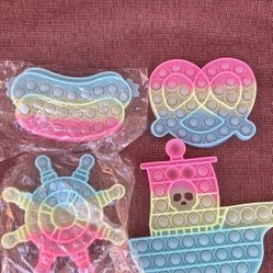 Pastel Fidgets ( Look In Description:) 😁