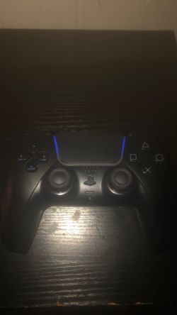 Black ps5 controller