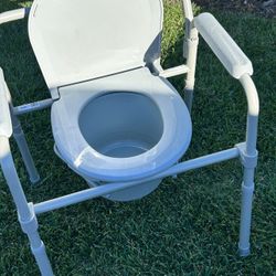 Toilet Chair 