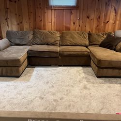 U-Shaped Sofabed w/ Pull Out