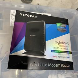 NETGEAR Nighthawk AC1900 WiFi Cable Modem Router