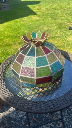 Antique multicolored lighted glass lampshade