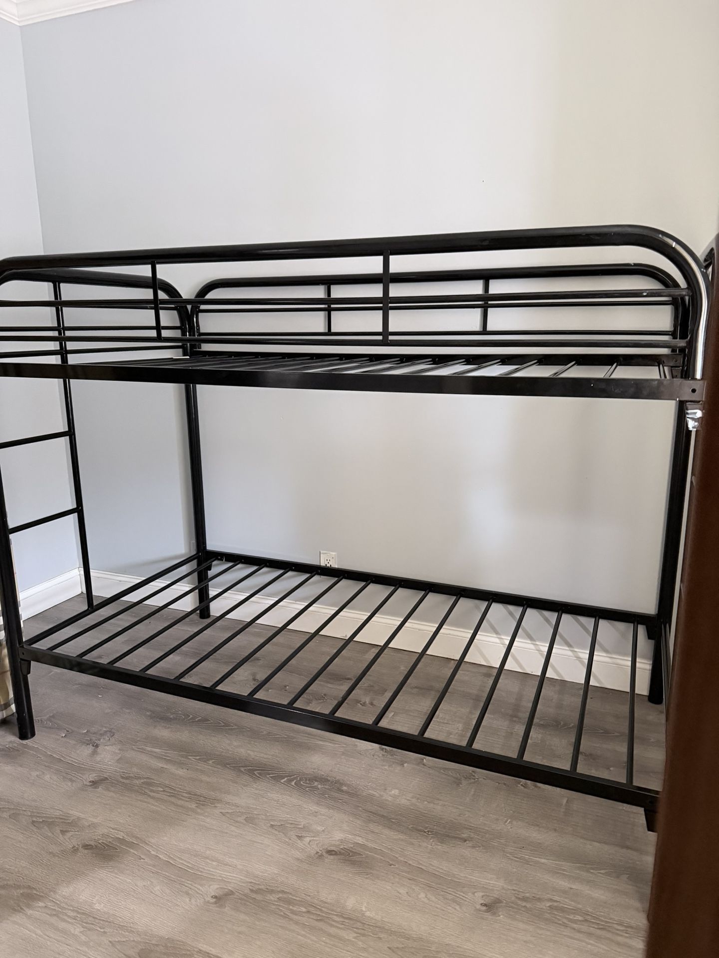 twin Size Bunk Bed