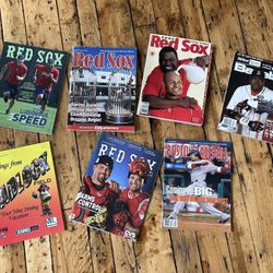BOSTON RED SOX Memorabilia AUTOGRAPHS  Baseball ⚾️ Magazines Sports Cards 