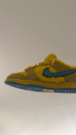 Nike SB Dunk Low Grateful Dead Yellow Bear