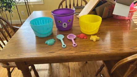 Beach toys