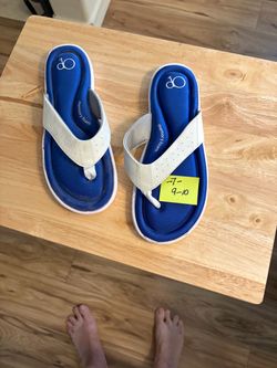 -7- women’s sandals