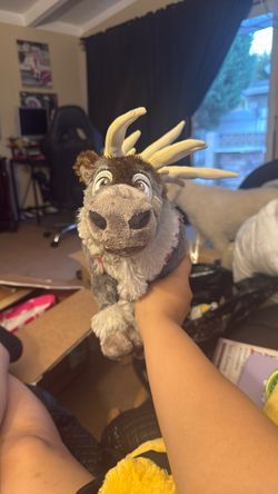Disney Frozen Exclusive 16 inch Plush Figure Sven