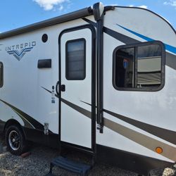 2022 Riverside Intrepid 179i